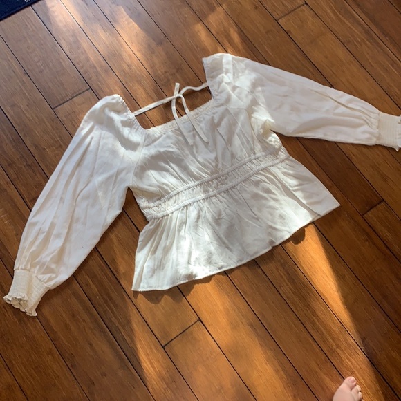 Ava & Viv White Puff Sleeve Blouse - Picture 2 of 5